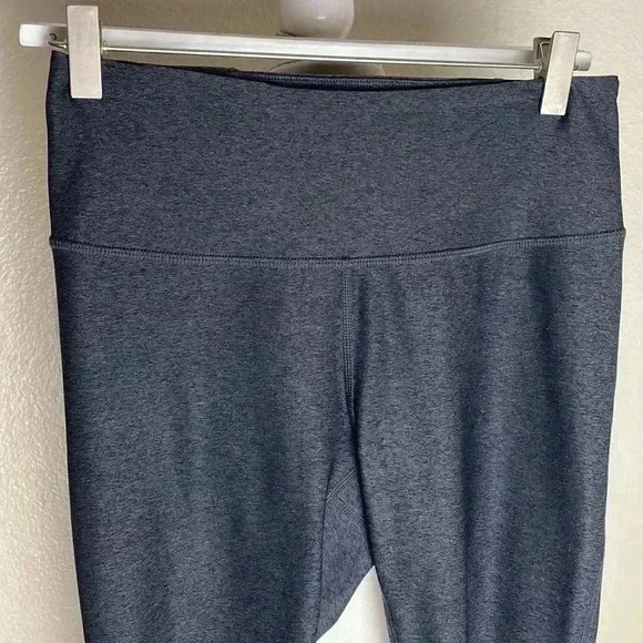 Zella Long Leggings with Mesh Leg Design‎ - Picture 4 of 9